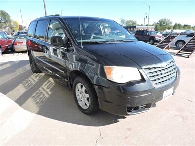 2010 Chrysler Town & Country Touring   - Photo 4 - Grand Island, NE 68801