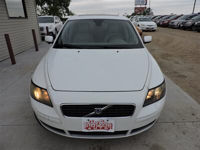 2006 Volvo S40 2.4i   - Photo 3 - Grand Island, NE 68801