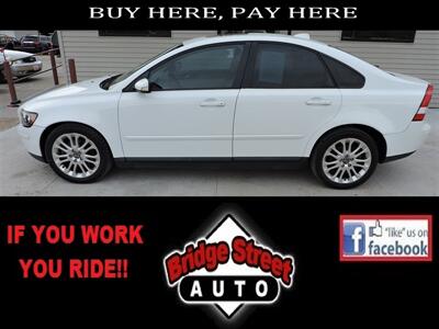 2006 Volvo S40 2.4i   - Photo 1 - Grand Island, NE 68801