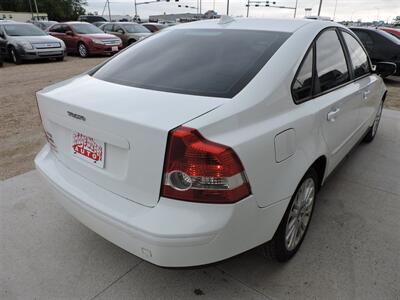 2006 Volvo S40 2.4i   - Photo 7 - Grand Island, NE 68801