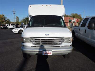 1995 Ford E350   - Photo 3 - Grand Island, NE 68801