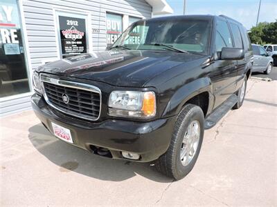 1999 Cadillac Escalade   - Photo 2 - Grand Island, NE 68801