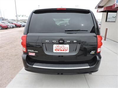 2016 Dodge Grand Caravan SXT   - Photo 6 - Lexington, NE 68850