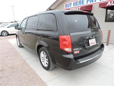 2016 Dodge Grand Caravan SXT   - Photo 7 - Lexington, NE 68850