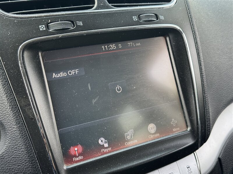 2011 Dodge Journey Mainstreet - Photo 16 - Grand Island, NE 68801