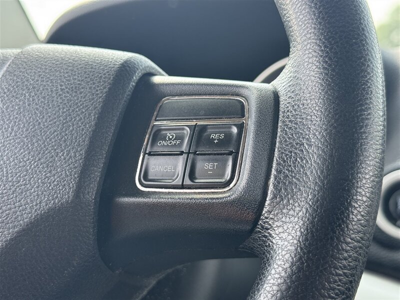 2011 Dodge Journey Mainstreet - Photo 12 - Grand Island, NE 68801