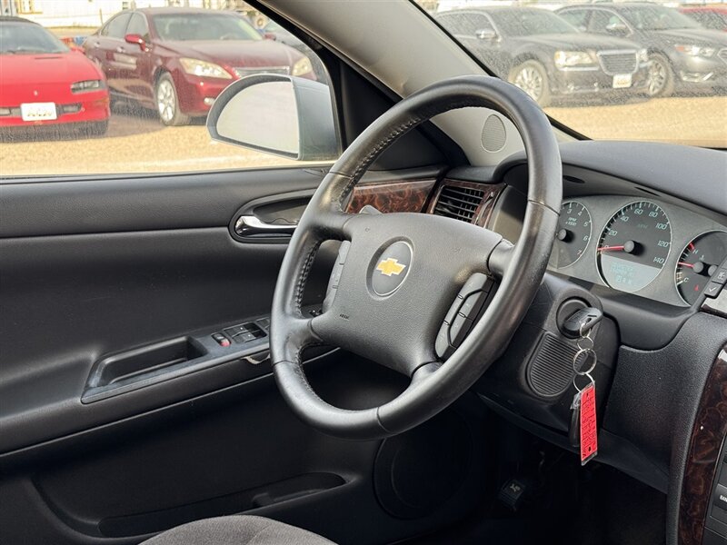 2013 Chevrolet Impala LT Fleet - Photo 3 - Lexington, NE 68850
