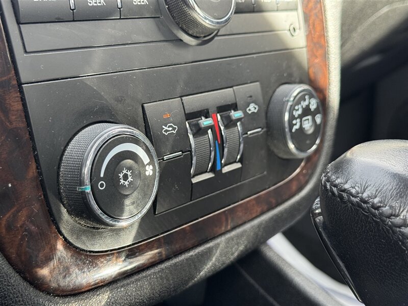 2013 Chevrolet Impala LT Fleet - Photo 17 - Lexington, NE 68850