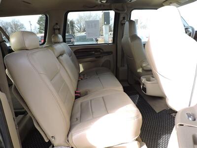 2002 Ford Excursion Limited   - Photo 11 - Lexington, NE 68850