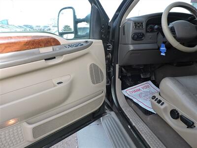 2002 Ford Excursion Limited   - Photo 16 - Lexington, NE 68850