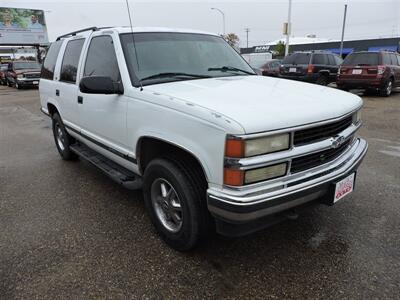 1999 Chevrolet Tahoe LT   - Photo 4 - North Platte, NE 69101