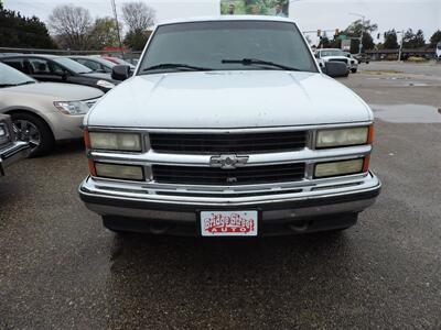 1999 Chevrolet Tahoe LT   - Photo 3 - North Platte, NE 69101