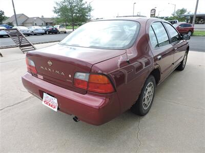 1996 Nissan Maxima GLE   - Photo 5 - Grand Island, NE 68801