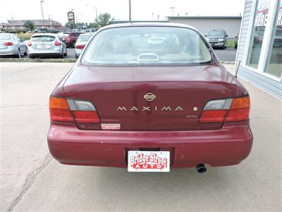 1996 Nissan Maxima GLE   - Photo 6 - Grand Island, NE 68801