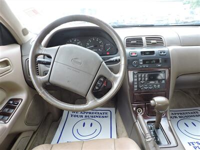 1996 Nissan Maxima GLE   - Photo 12 - Grand Island, NE 68801
