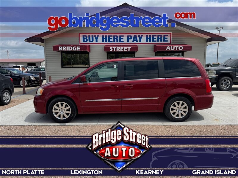 2014 Chrysler Town & Country Touring   - Photo 1 - Lexington, NE 68850