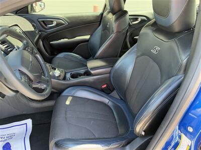 2015 Chrysler 200 S   - Photo 7 - Lexington, NE 68850