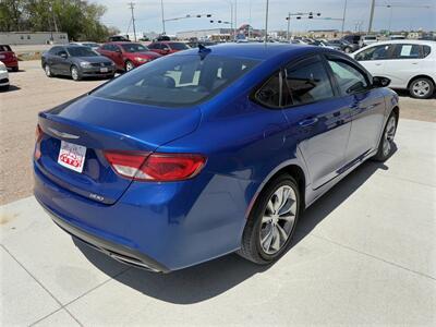2015 Chrysler 200 S   - Photo 4 - Lexington, NE 68850