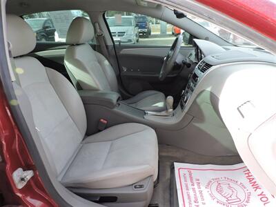 2010 Chevrolet Malibu LT - Photo 10 - Lexington, NE 68850