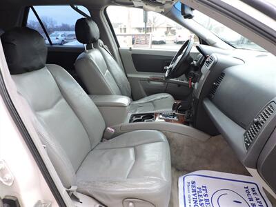 2004 Cadillac SRX   - Photo 14 - Grand Island, NE 68801