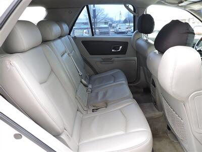 2004 Cadillac SRX   - Photo 13 - Grand Island, NE 68801