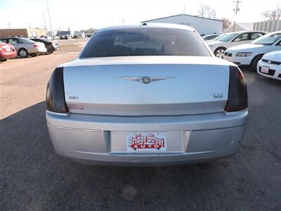 2007 Chrysler 300 Series Touring   - Photo 6 - North Platte, NE 69101