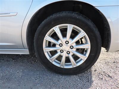 2010 Buick Lucerne CXL   - Photo 8 - Lexington, NE 68850