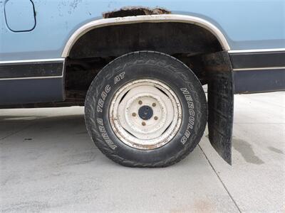 1988 Dodge RAM 150   - Photo 8 - Lexington, NE 68850