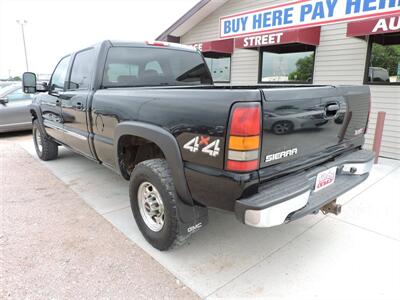 2006 GMC Sierra 2500 Work Truck   - Photo 7 - Lexington, NE 68850