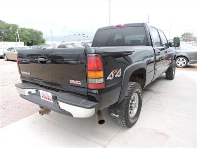 2006 GMC Sierra 2500 Work Truck   - Photo 5 - Lexington, NE 68850
