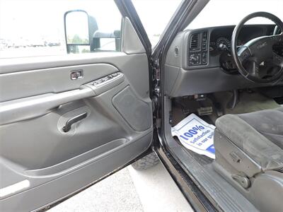 2006 GMC Sierra 2500 Work Truck   - Photo 14 - Lexington, NE 68850