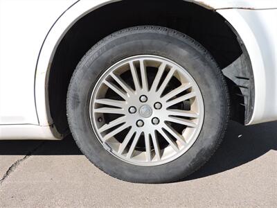 2010 Chrysler 300 Series Touring - Photo 8 - Lexington, NE 68850