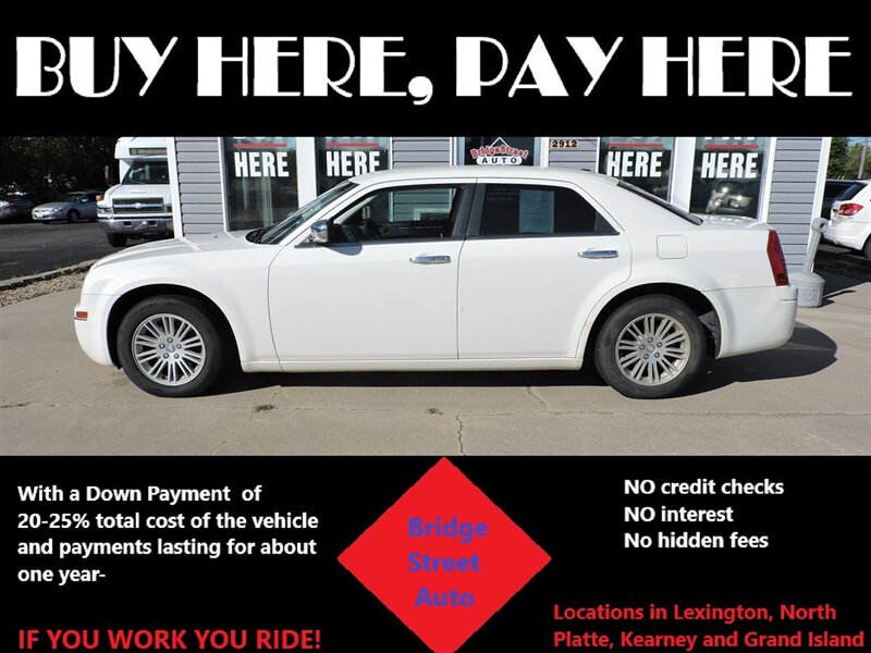 2010 Chrysler 300 Series Touring  