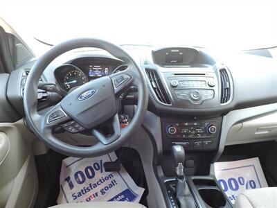 2017 Ford Escape SE   - Photo 13 - Lexington, NE 68850