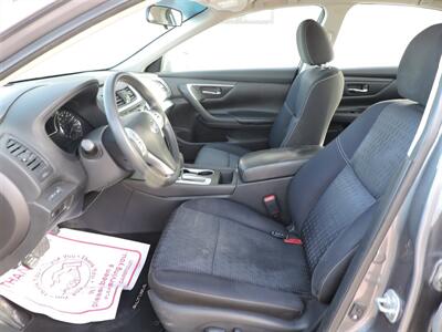2017 Nissan Altima 2.5   - Photo 9 - Lexington, NE 68850