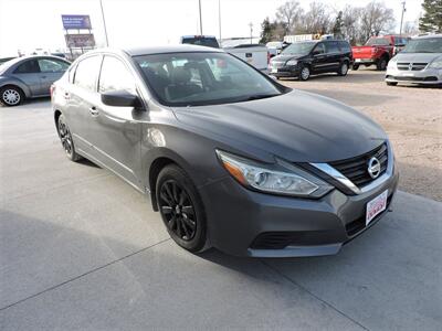 2017 Nissan Altima 2.5   - Photo 4 - Lexington, NE 68850