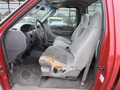 2004 Ford F-150 XL   - Photo 9 - North Platte, NE 69101