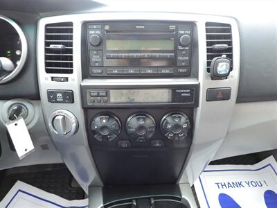 2006 Toyota 4Runner SR5   - Photo 17 - Lexington, NE 68850