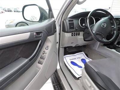 2006 Toyota 4Runner SR5   - Photo 15 - Lexington, NE 68850