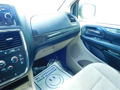 2014 Dodge Grand Caravan SXT - Photo 30 - Lexington, NE 68850
