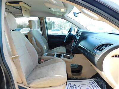 2014 Dodge Grand Caravan SXT - Photo 16 - Lexington, NE 68850