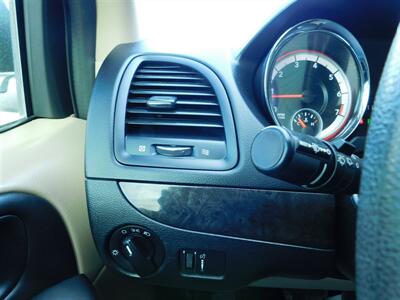 2014 Dodge Grand Caravan SXT - Photo 21 - Lexington, NE 68850