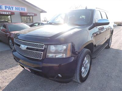 2008 Chevrolet Suburban LT   - Photo 2 - Lexington, NE 68850