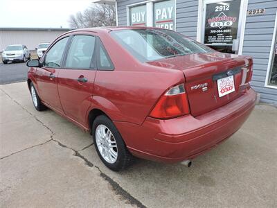 2005 Ford Focus ZX4 S   - Photo 7 - Grand Island, NE 68801
