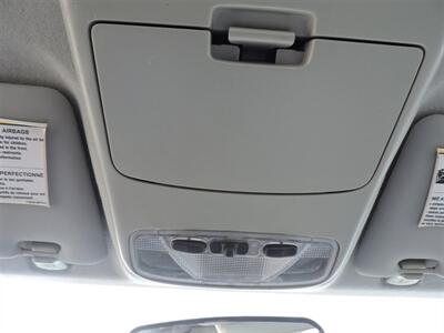 2005 Ford Focus ZX4 S   - Photo 17 - Grand Island, NE 68801