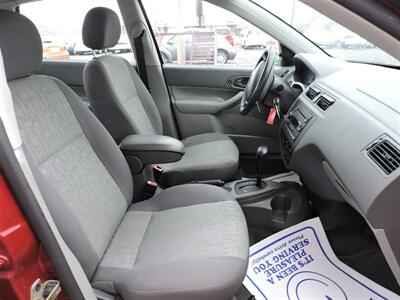 2005 Ford Focus ZX4 S   - Photo 10 - Grand Island, NE 68801