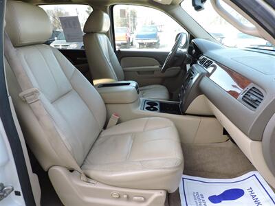 2011 GMC Yukon SLT - Photo 10 - Lexington, NE 68850