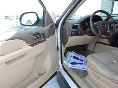 2011 GMC Yukon SLT - Photo 18 - Lexington, NE 68850