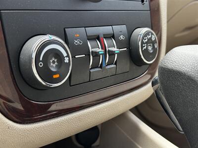 2009 Chevrolet Impala LT - Photo 16 - Lexington, NE 68850