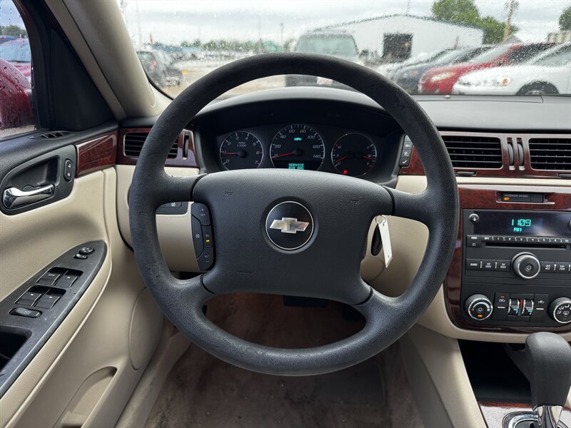 2009 Chevrolet Impala LT - Photo 13 - Lexington, NE 68850